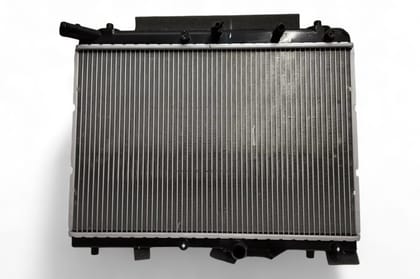 Maruti Suzuki Radiator AV281325