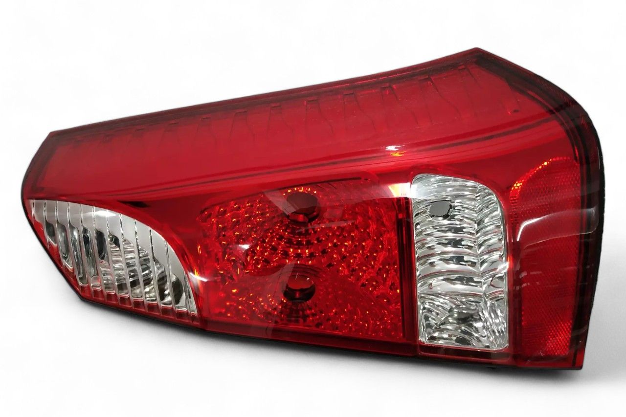 Maruti Suzuki Rear Tail Lamp - RH AV529855