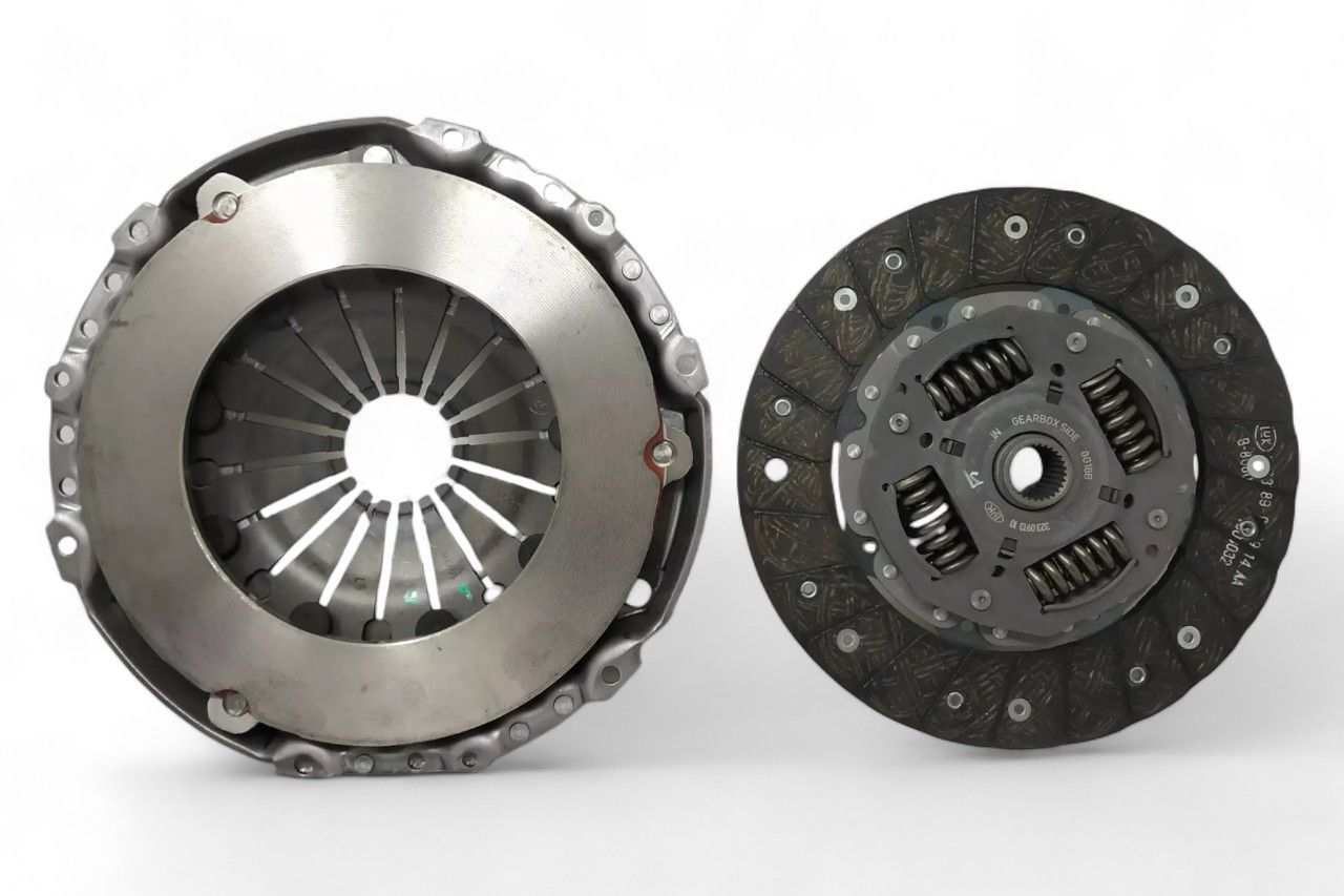 Luk Clutch Set (Disc+Pressure Plate) AV422542