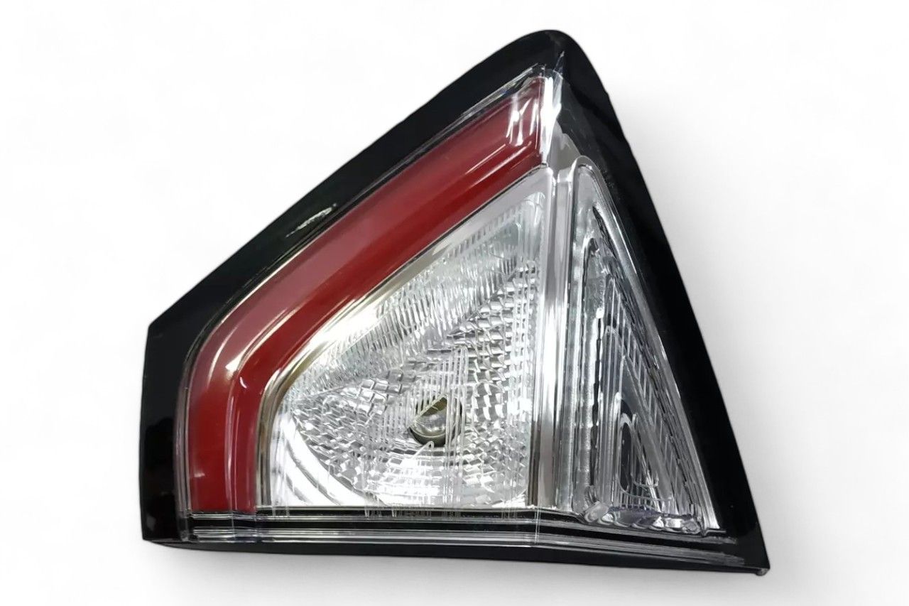 Tata Rear Dicky Tail Lamp - RH AV541857
