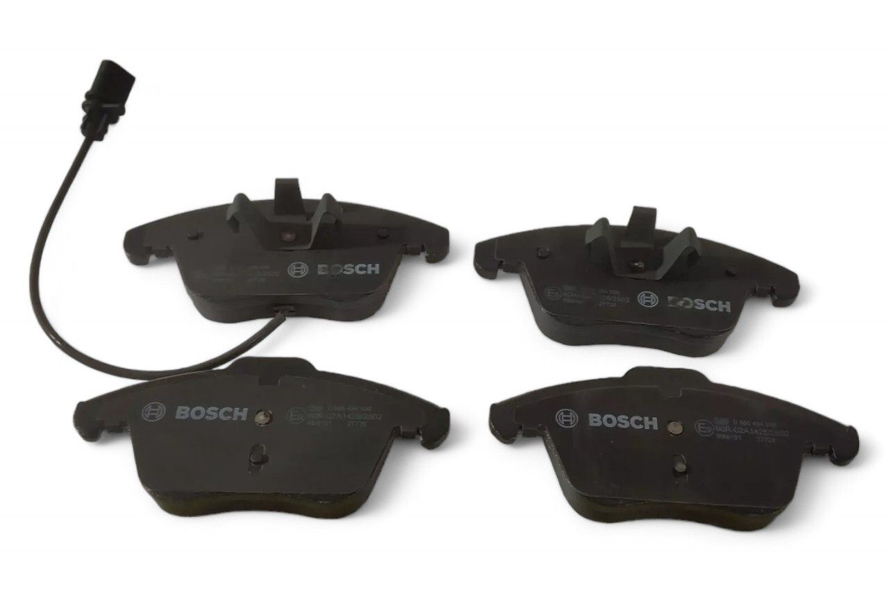 Bosch Front Brake Pad Set AV626631