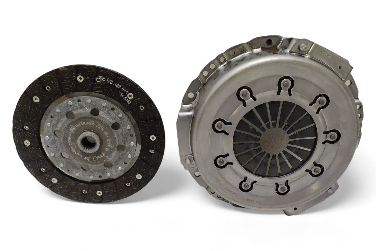 Luk Clutch Set (Disc+Pressure Plate) AV382177
