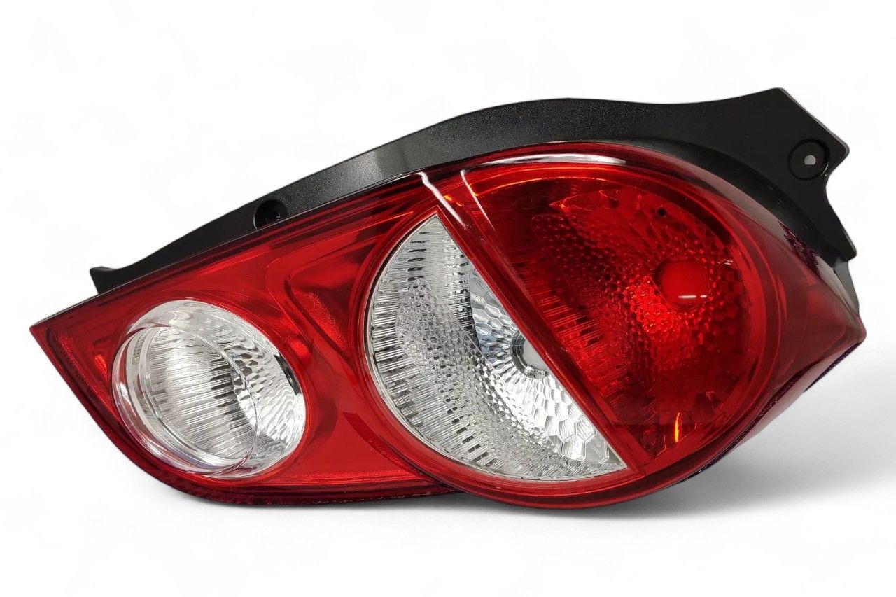 Lumax Rear Tail Lamp - RH 043-TLU-BET-T2-R