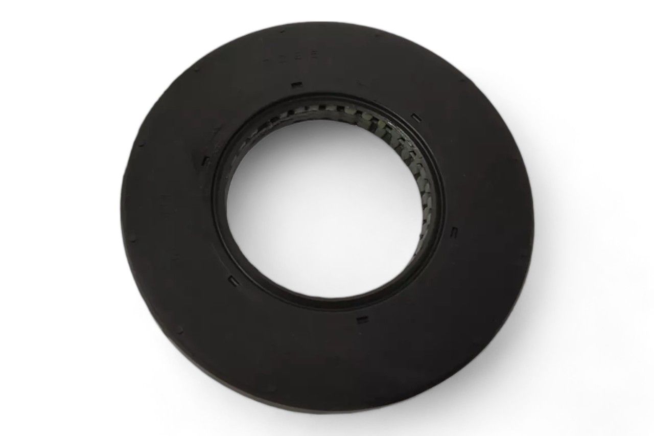 Maruti Suzuki Differential Side Oil Seal - RH AV714046