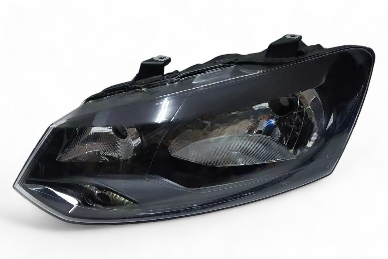 VAG (VW, Audi, Skoda) Head Lamp - LH AV424219
