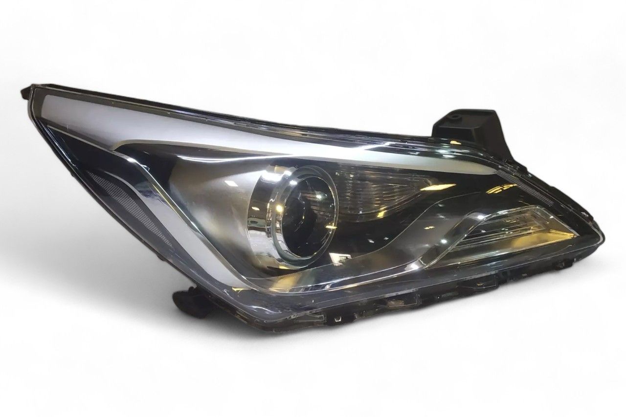 Hyundai/Kia Head Lamp - RH 92102-1V700