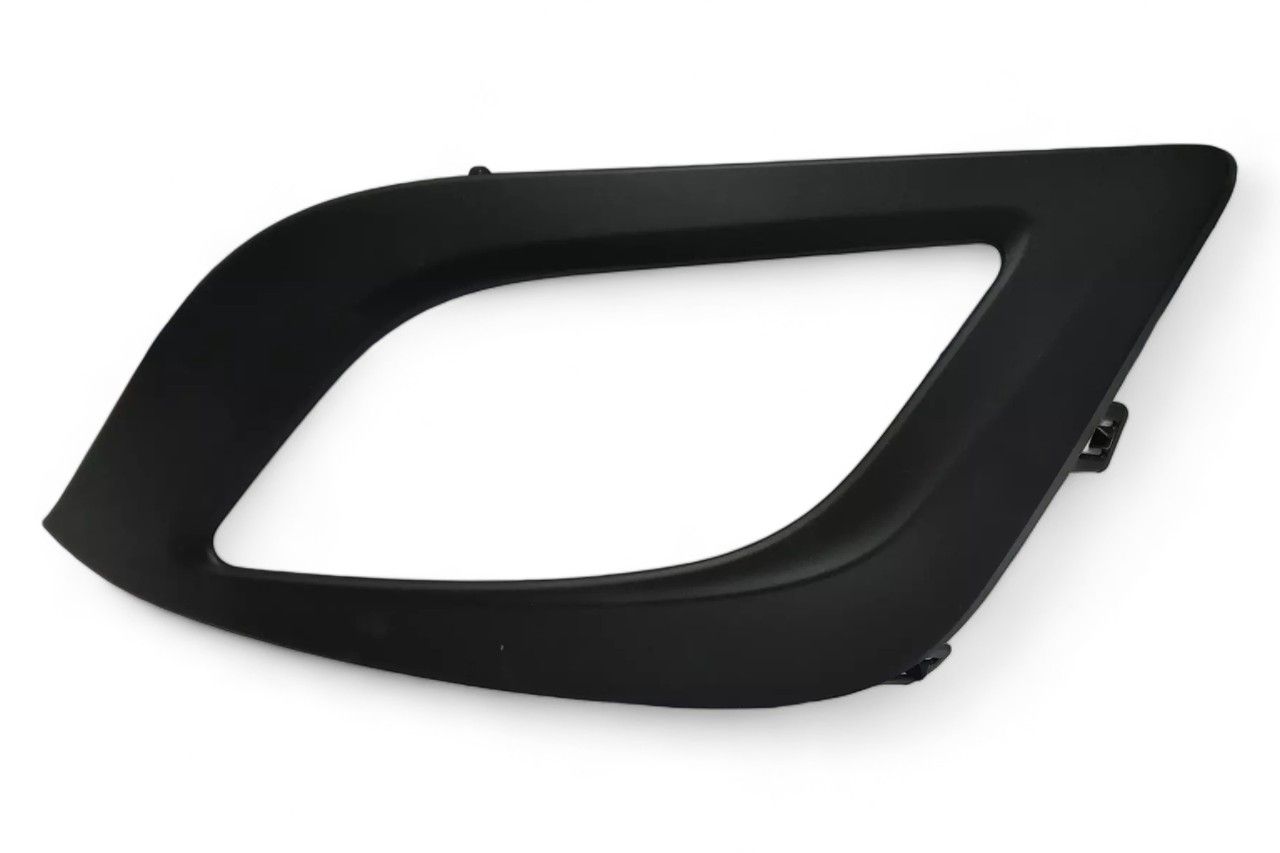 Mahindra Front Fog Lamp Bezel - LH AV401450