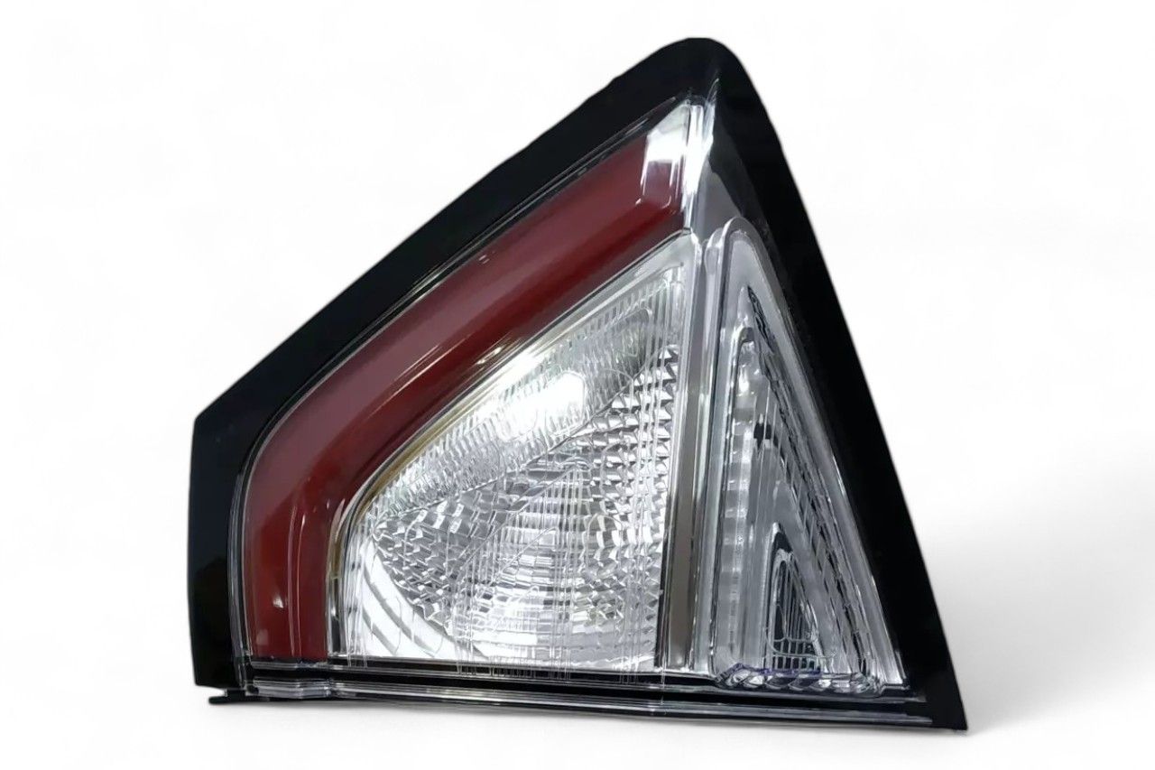Tata Rear Dicky Tail Lamp - RH AV526599