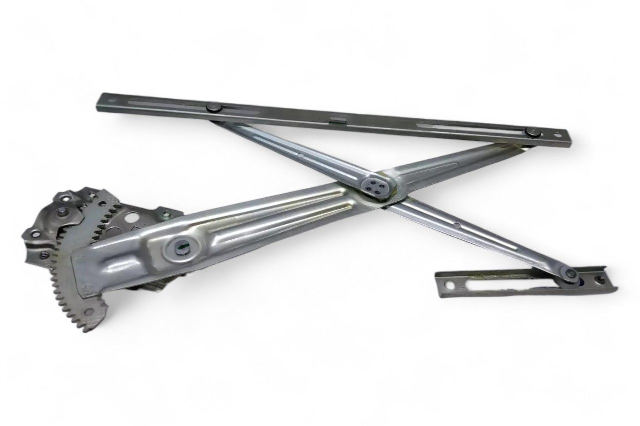 Maruti Suzuki Front Window Regulator Assy - RH AV549680
