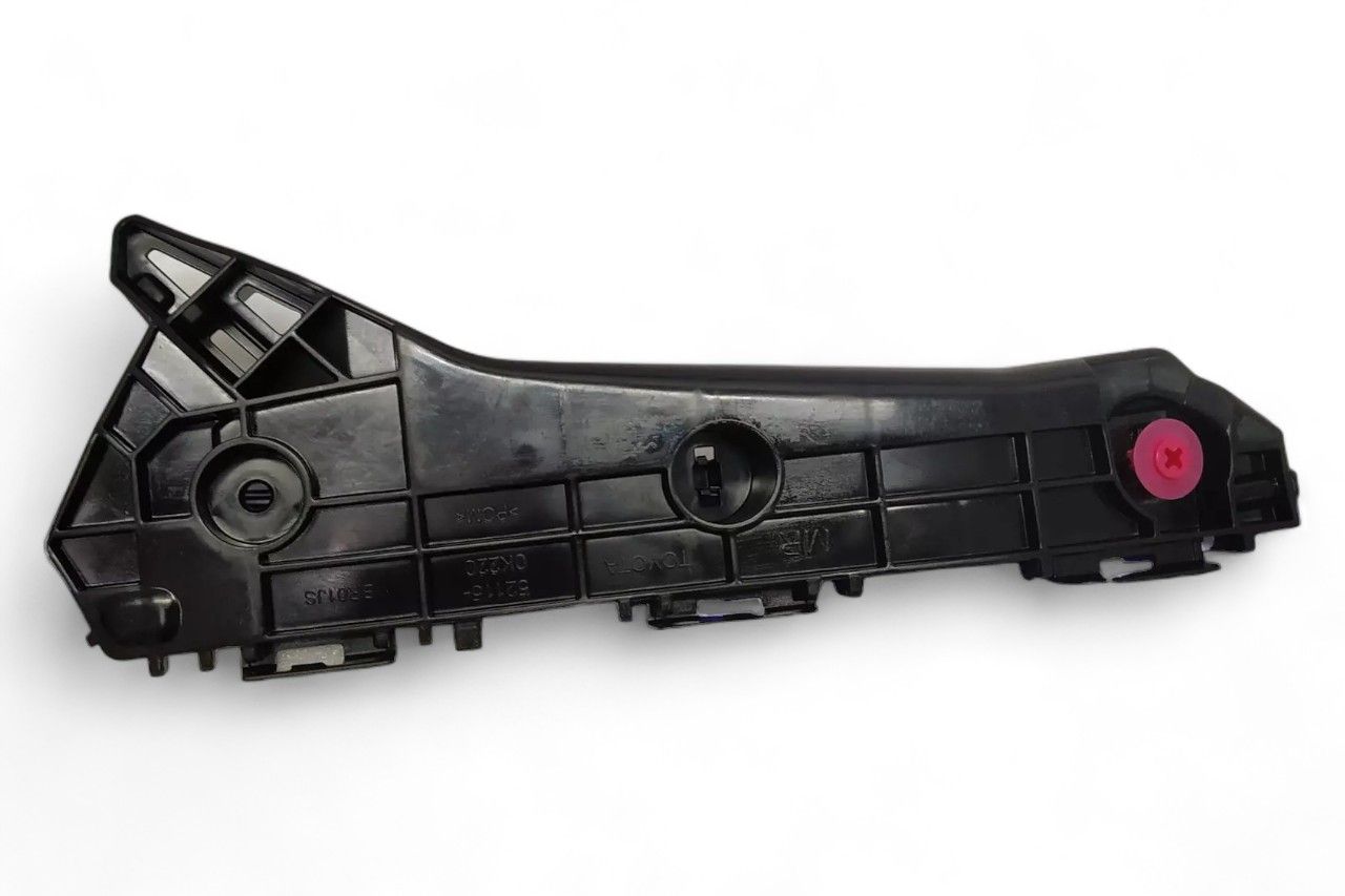 Toyota/Lexus Front Bumper Side Bracket - RH AV487828