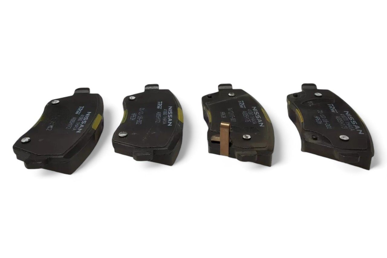 Nissan/Renault Front Brake Pad Set AV177339