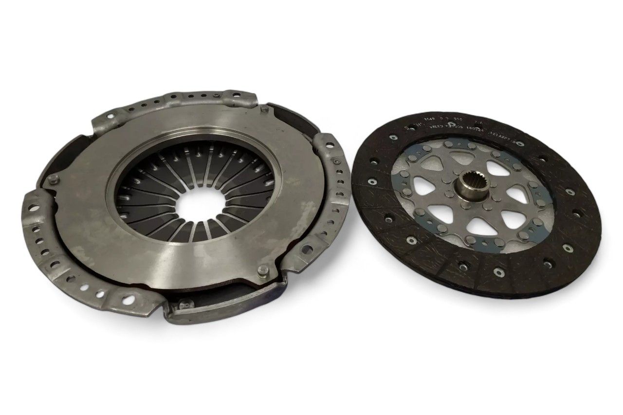 Mahindra Clutch Set (Disc+Pressure Plate) AV757654