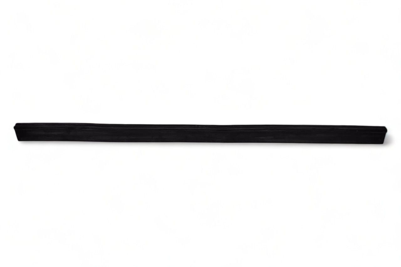 Toyota/Lexus Rear Glass Bottom Channel Rubber AV714354