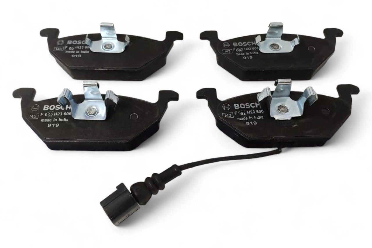 Bosch Front Brake Pad Set AV523718