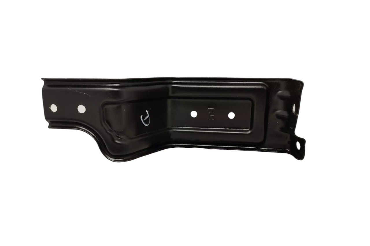 Mahindra Front Bumper Lower - RH AV931797