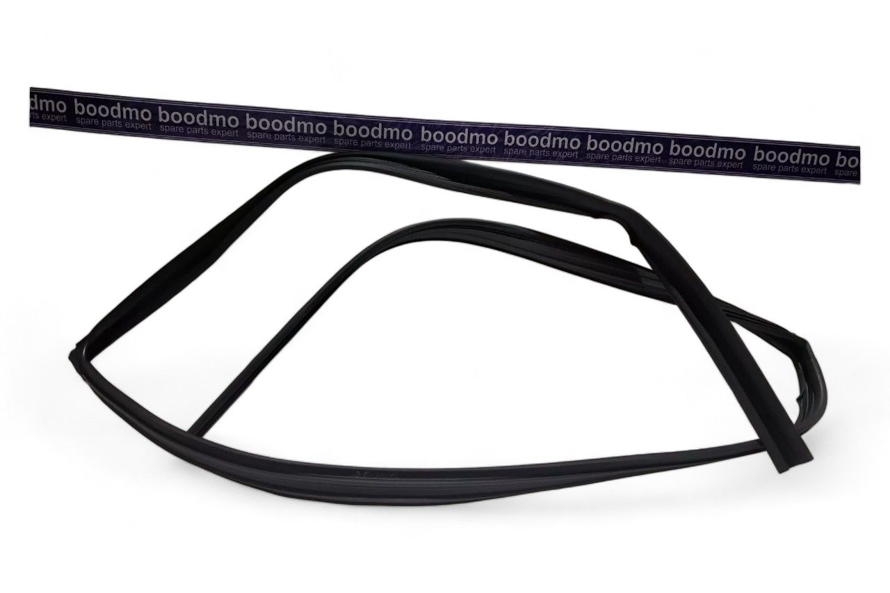 Toyota/Lexus Front Door Glass Run - RH AV979617