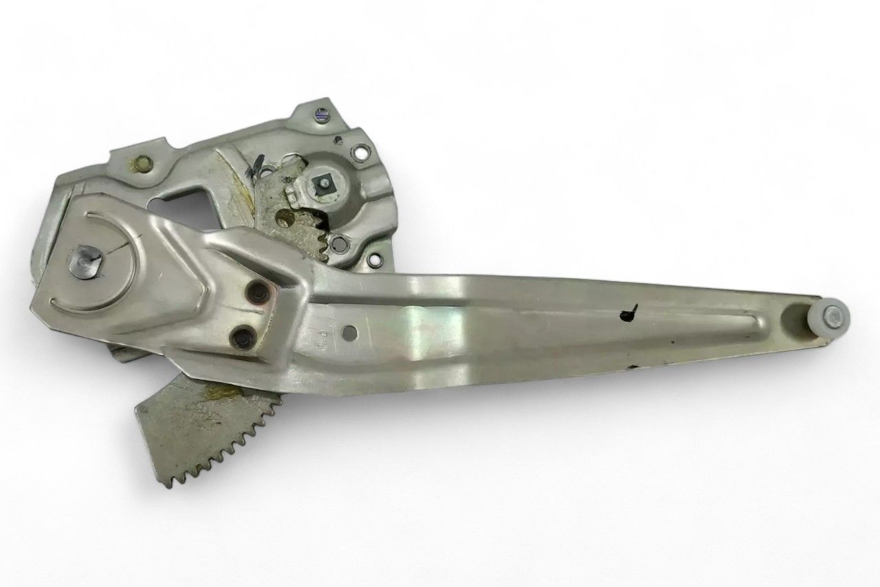 Maruti Suzuki Rear Window Regulator Manual - LH AV349730