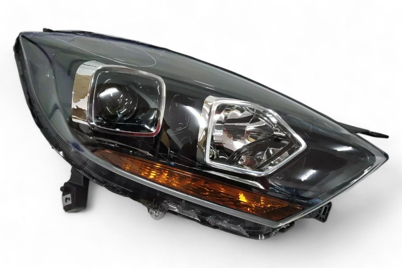 Tata Head Lamp - RH AV882599