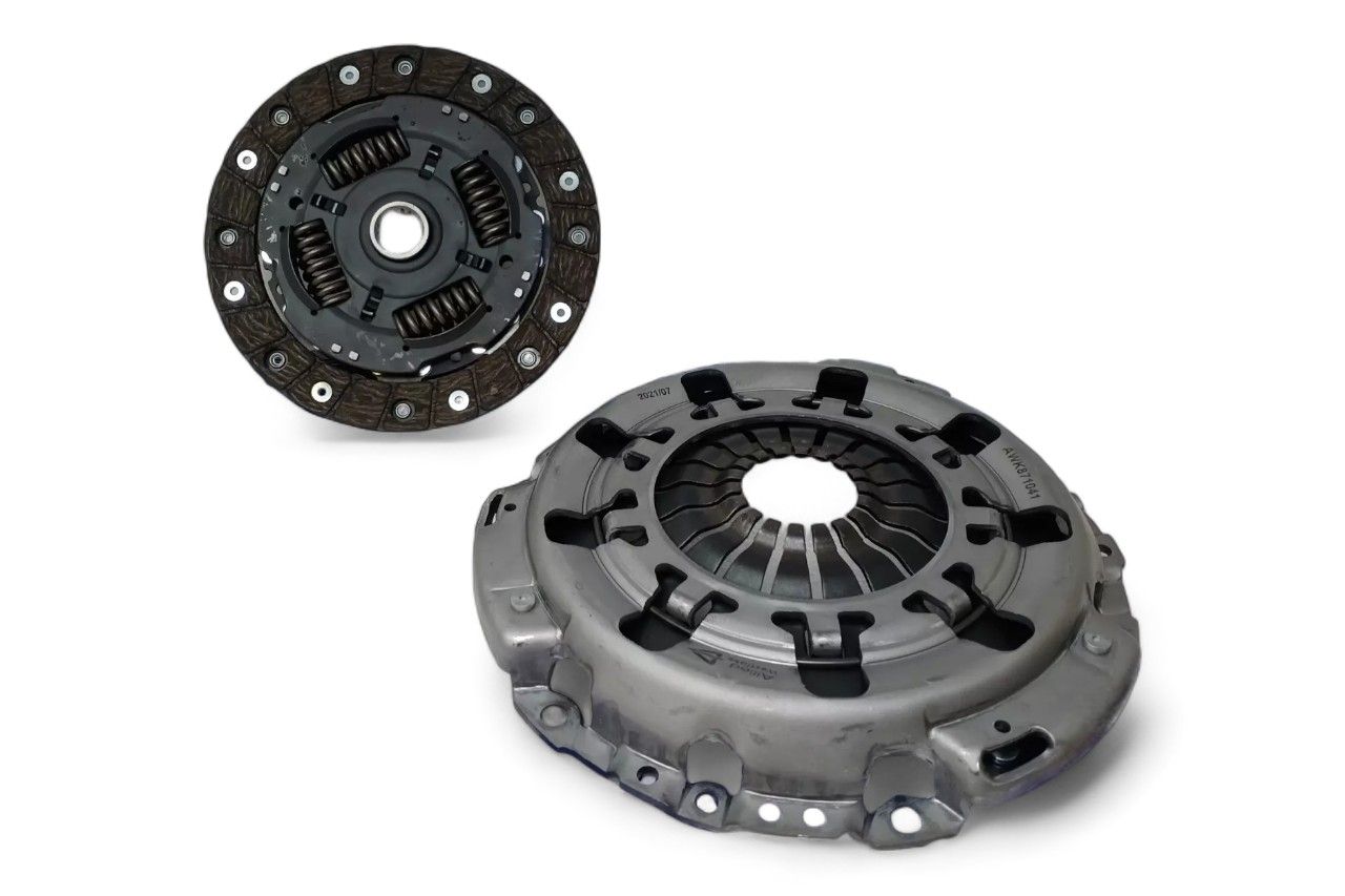 Luk Clutch Set (Disc+Pressure Plate) AV132421