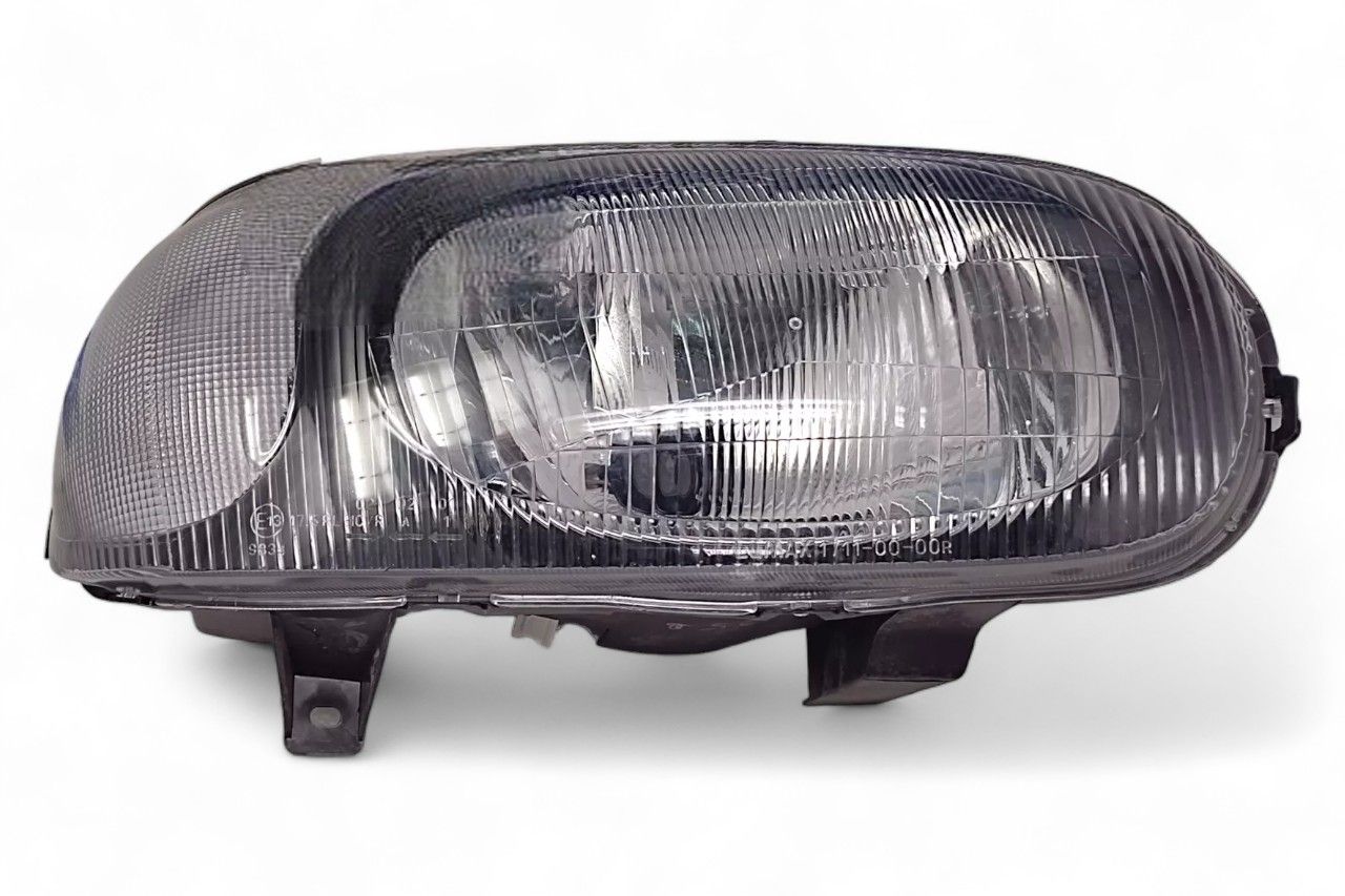 Lumax Head Lamp - RH AV991357