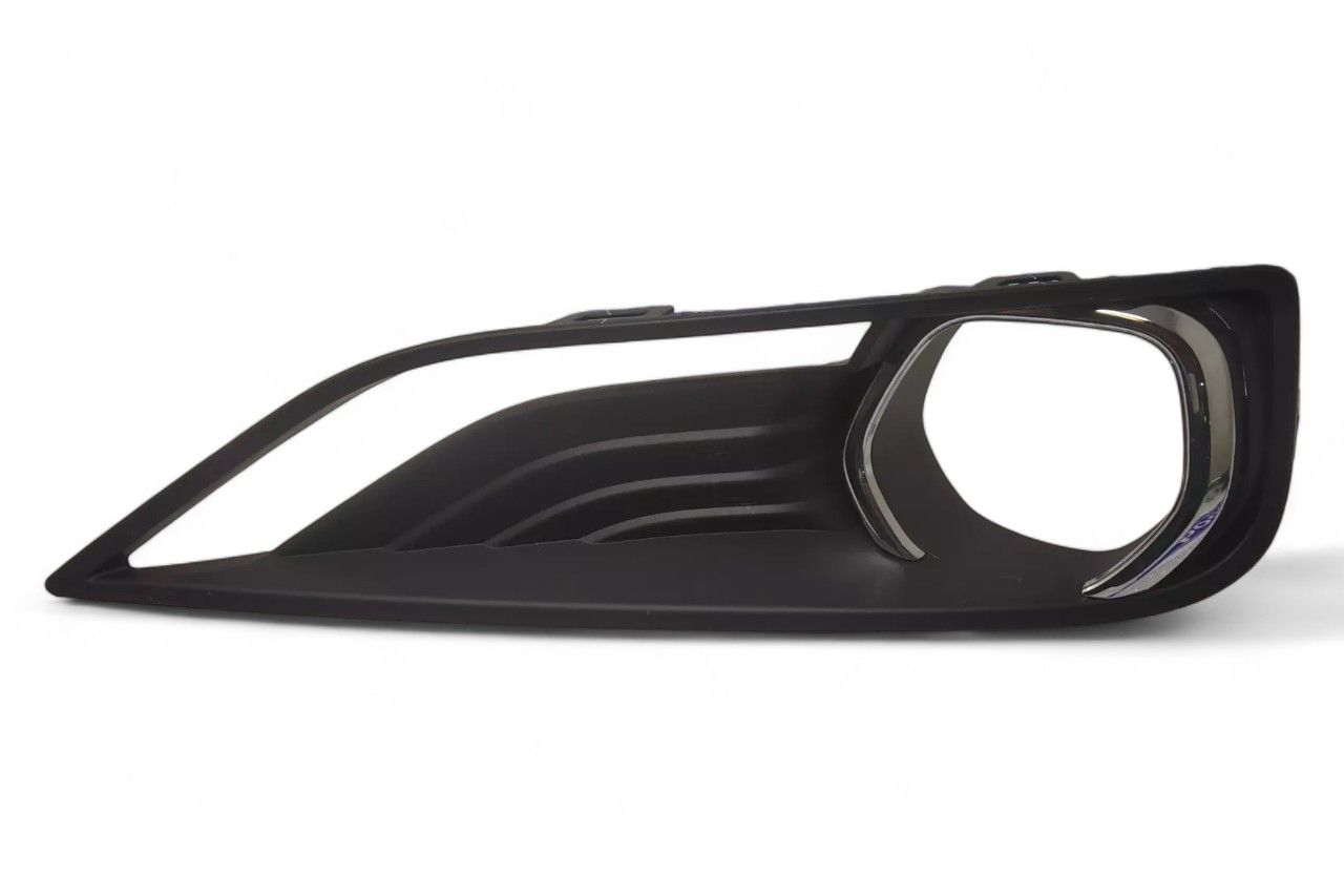 Tata Front Fog Lamp Bezel - RH AV138025