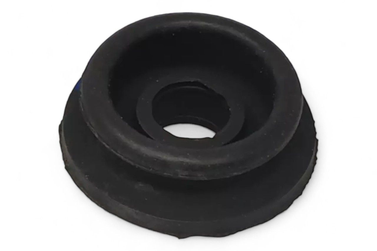 Maruti Suzuki Radiator Mount Support Upper AV678163