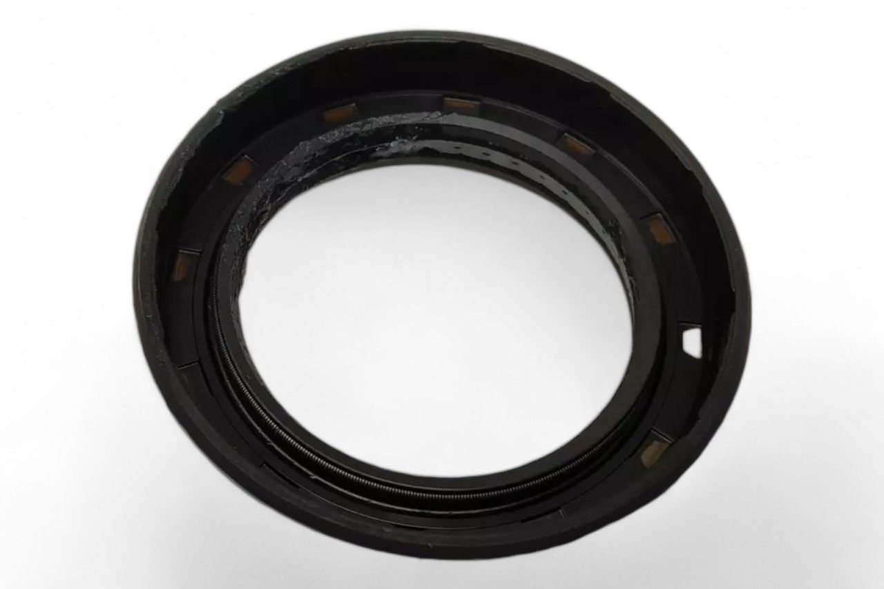 Maruti Suzuki Differential Side Oil Seal - RH AV769385