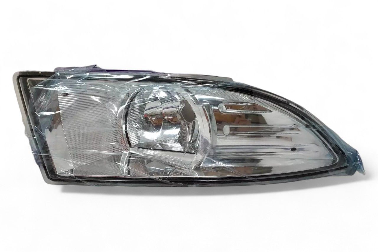 VAG (VW, Audi, Skoda) Front Fog Lamp - RH AV992632