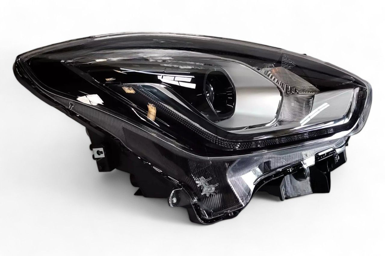 Lumax Head Lamp - RH AV314660