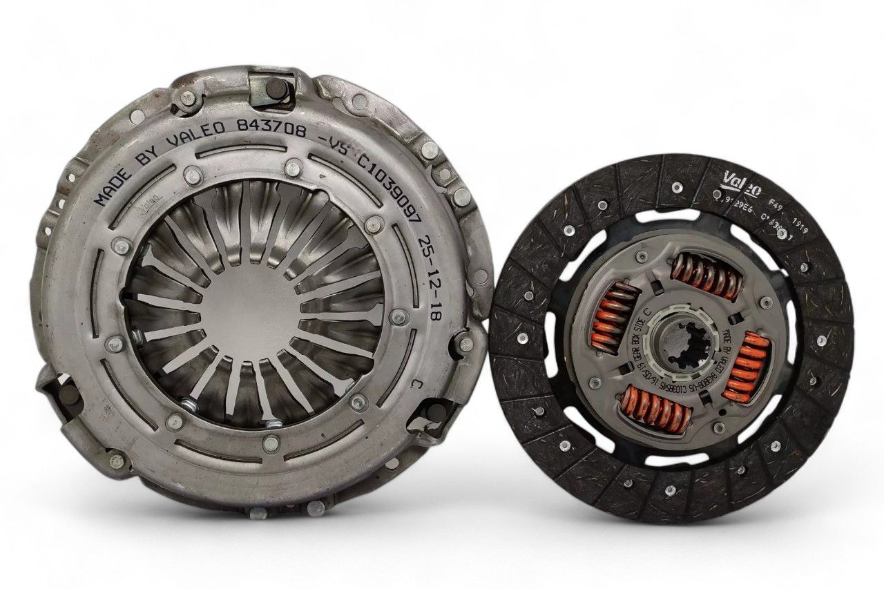 Valeo Clutch Set (Disc+Pressure Plate) 843610