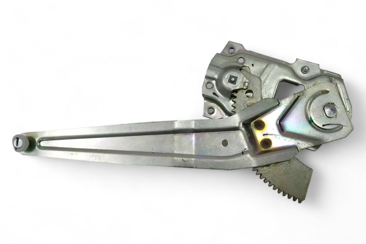 Maruti Suzuki Rear Window Regulator Manual - RH AV163361