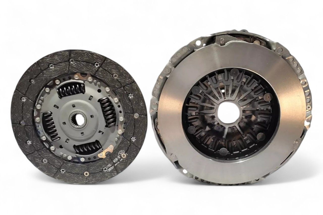 Luk Clutch Set (Disc+Pressure Plate) AV547409