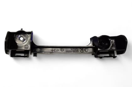 Toyota/Lexus Front Bumper Side Bracket - RH AV991062
