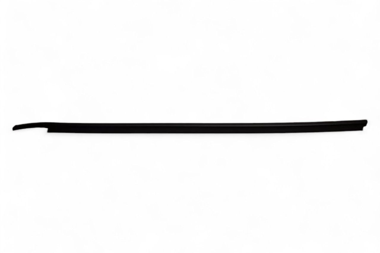 Maruti Suzuki Weatherstrip, Front Door Outer - LH AV966108