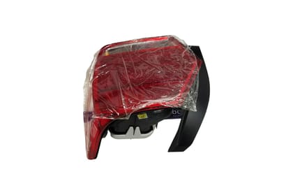 VAG (VW, Audi, Skoda) Tail Light With Foglight, Rh AV827761