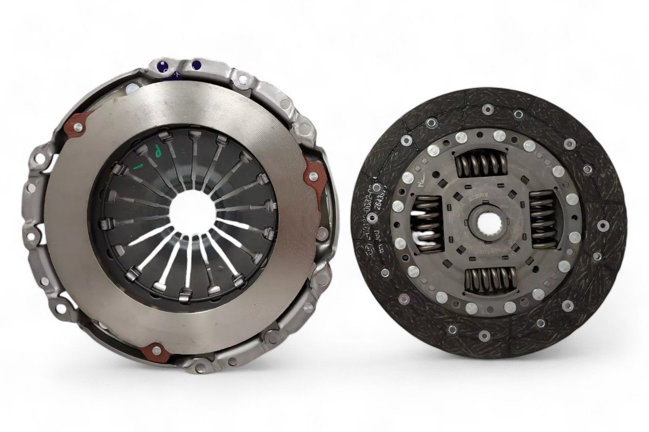 Luk Clutch Set (Disc+Pressure Plate) AV657776