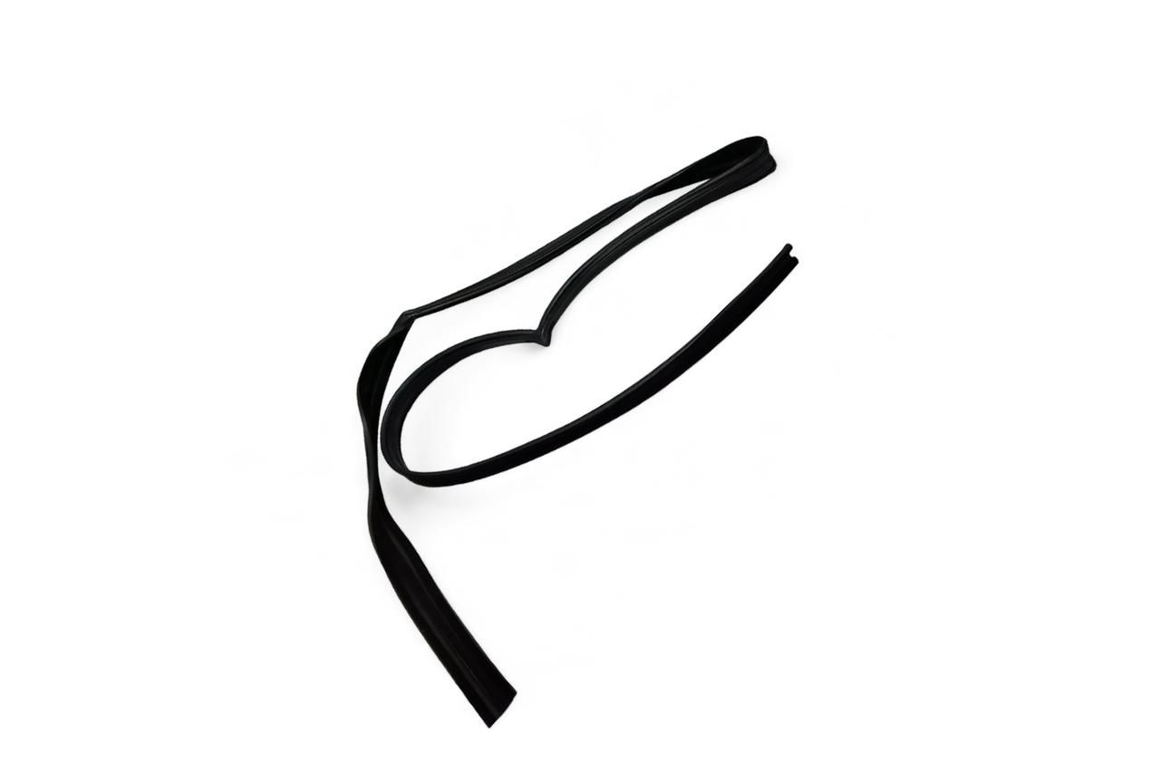 Maruti Suzuki Front Door Glass Run - LH AV653473