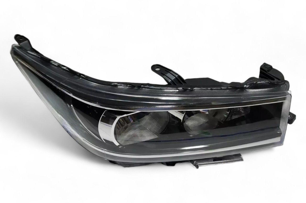 Lumax Head Lamp - RH AV815711