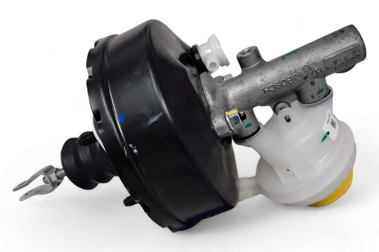 Bosch Brake Booster And Tandem Master Cylinder 0204716163