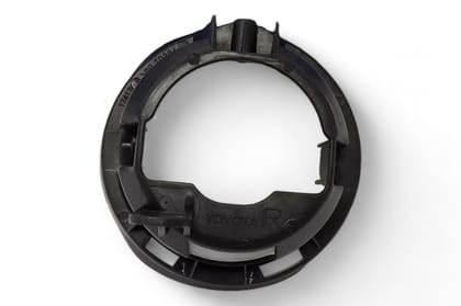 Toyota/Lexus Fog Lamp Bracket - RH AV400363