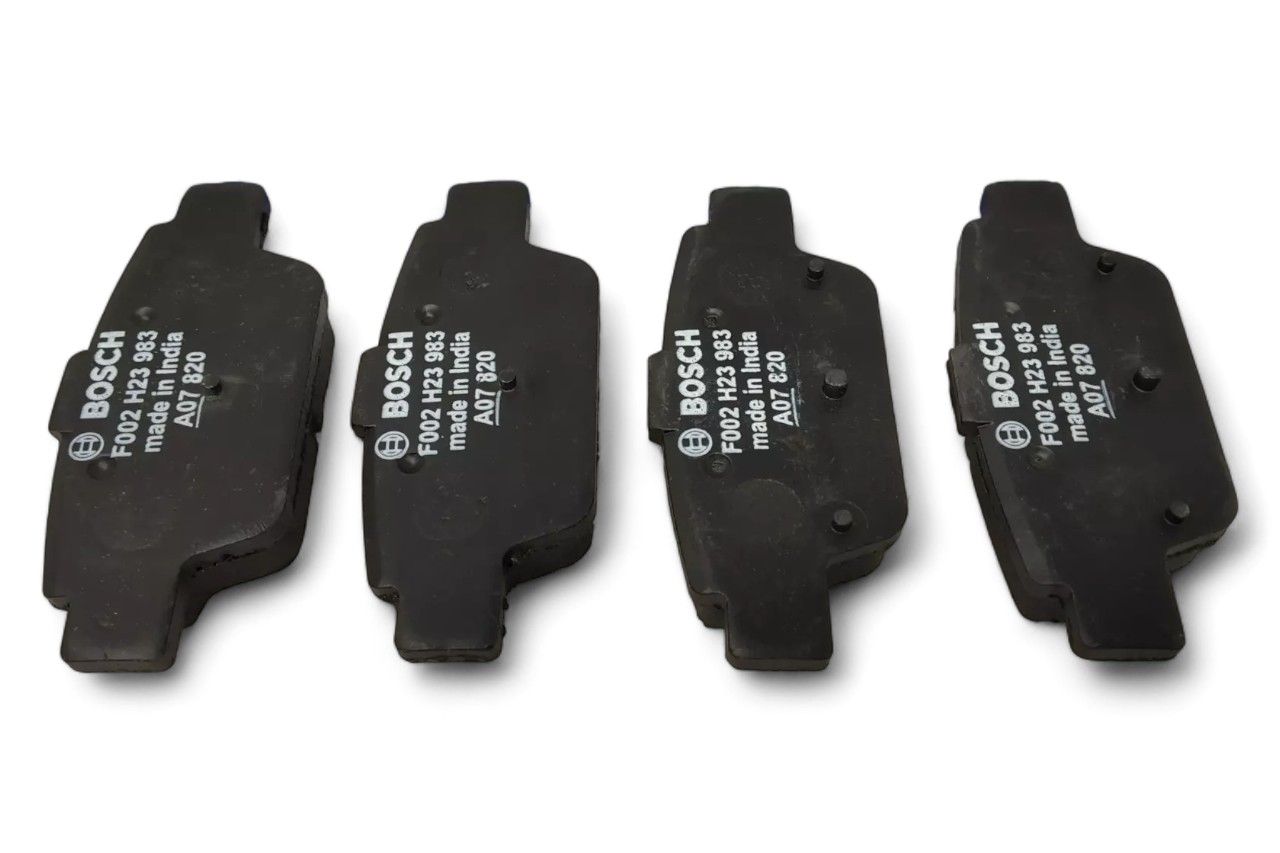 Bosch Rear Brake Pad Set AV762479