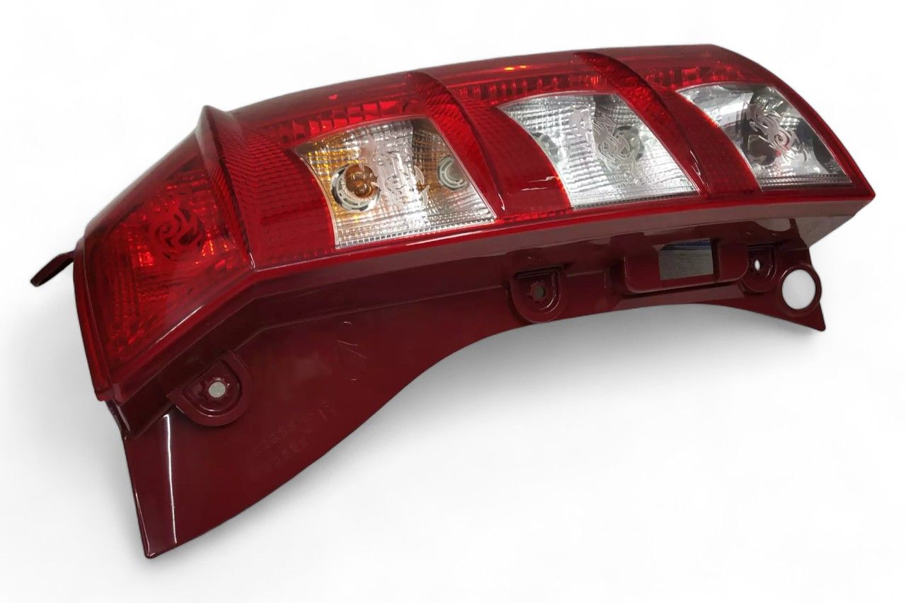 Mahindra Rear Tail Lamp - RH AV613736