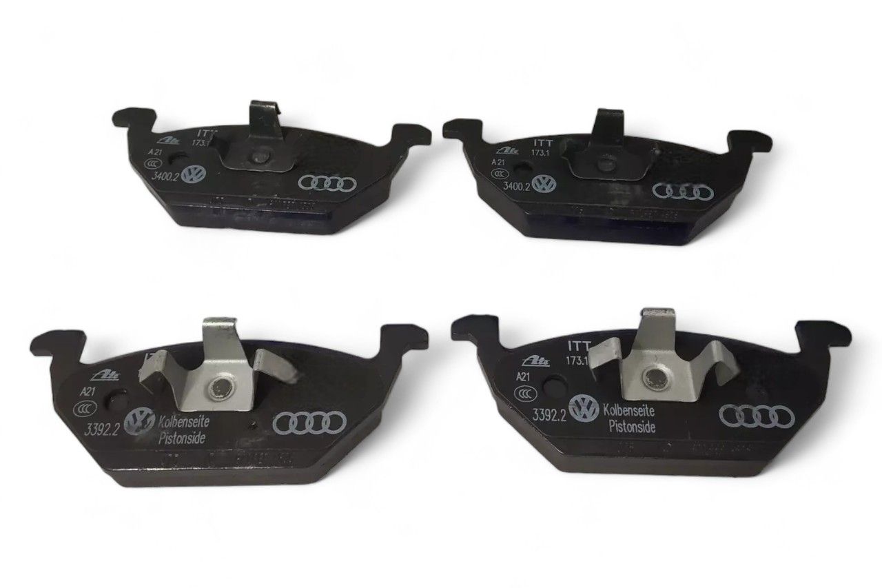 VAG (VW, Audi, Skoda) Front Brake Pad Set 1S0698151D