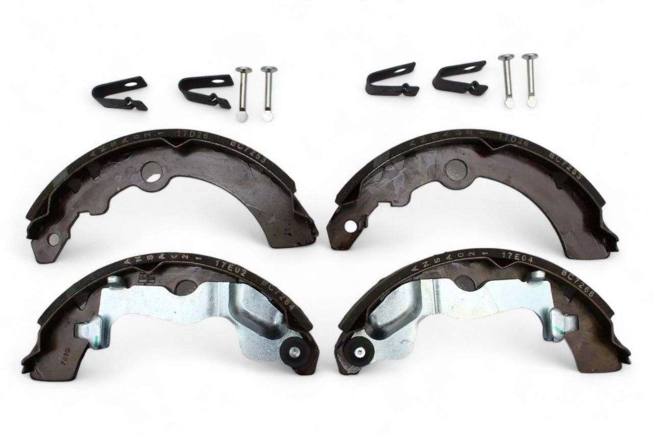 Maruti Suzuki Rear Brake Shoe Set AV666863