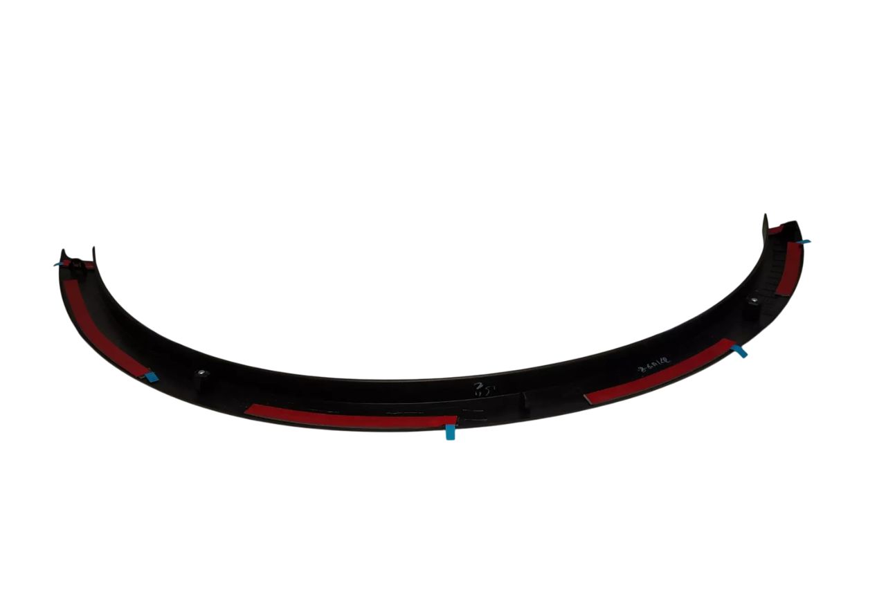 Mahindra Wheel Arch Front - RH AV218593