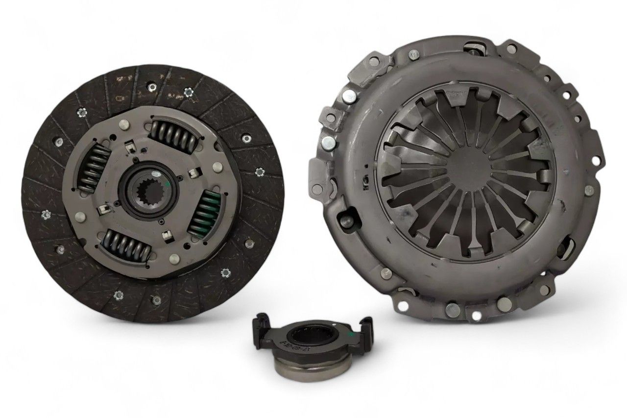 Valeo Clutch Kit (Disc+Pressure Plate+Bearing) AV921239