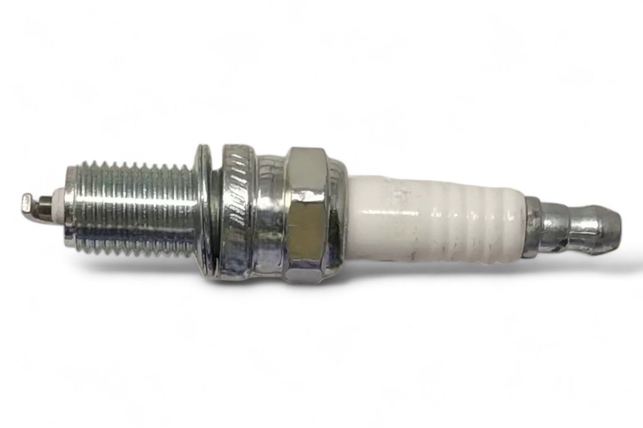 Maruti Suzuki Spark Plug AV924453