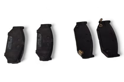 Maruti Suzuki Front Brake Pad Set AV507999